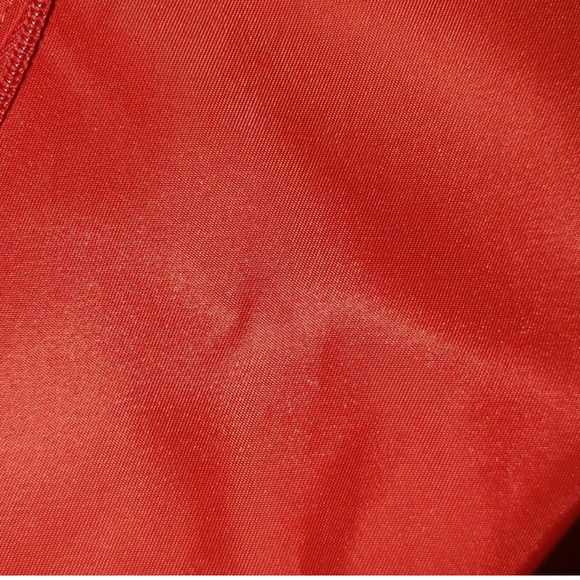 Victoria's Secret Vibrant Red Heart Packable Tote, NWT - Picture 8 of 8